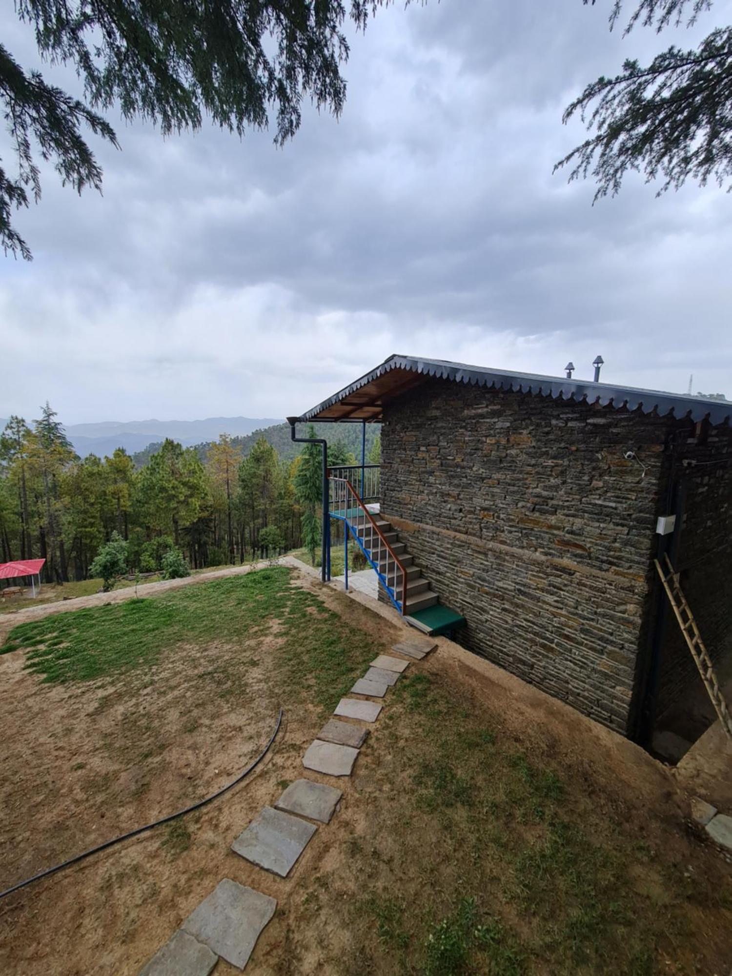 The Roots Homestay Алмора Екстер'єр фото